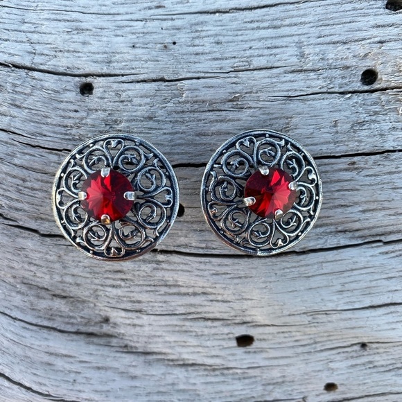 Handcrafted earrings with Swarovski crystal - Picture 3 of 5